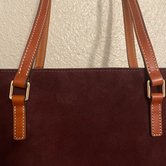 Dooney & Bourke Suede Shopper (Wine color) Zipper closure. Excellent Condition. - Picture 4 of 5